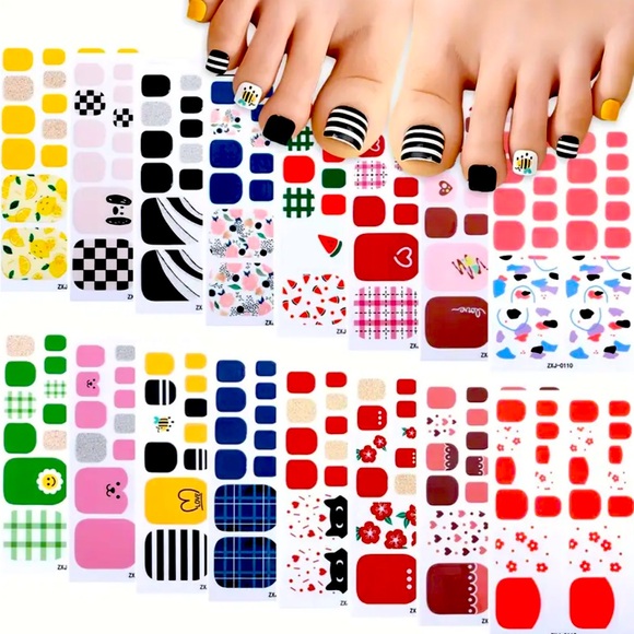 🦶🏽2/$8 Adorable floral designed toe nail wraps - Picture 1 of 6